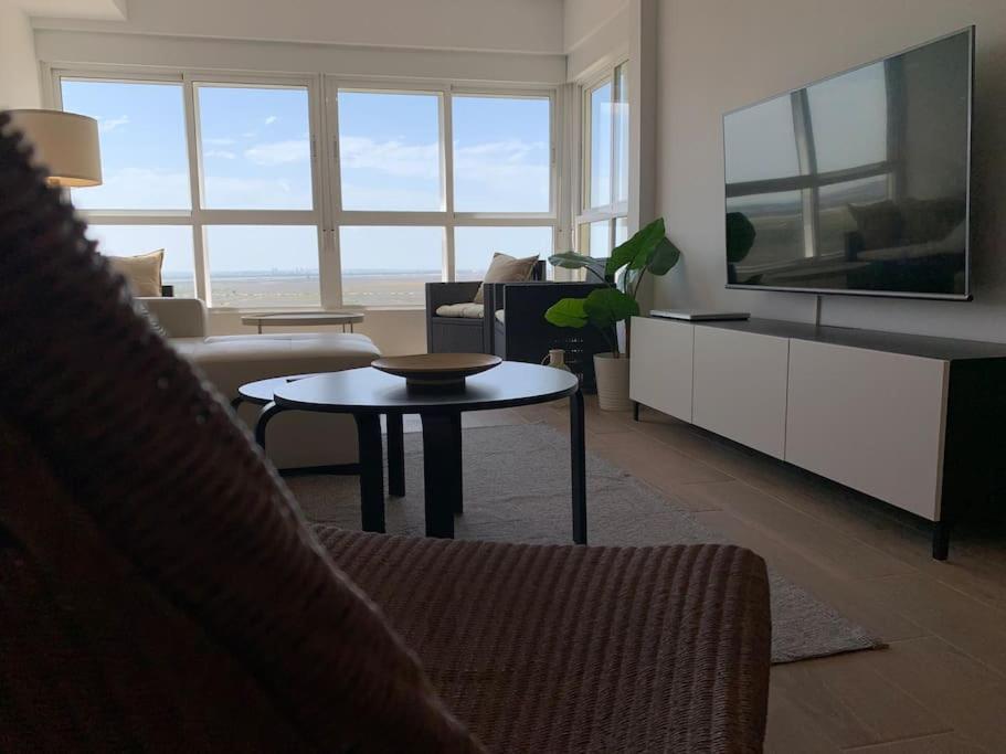 Azvalia - Valdelagrana Mirador De La Bahia, Playa, Piscina, Parking, Vistas ! Apartment El Puerto de Santa María
